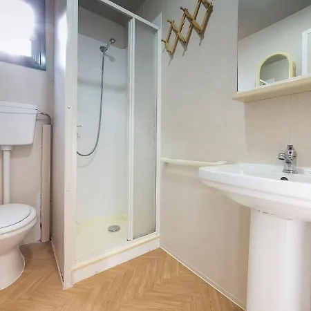 Appealing Mobile Home In Sorso With Shared Pool סורסו