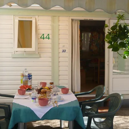 Appealing Mobile Home In Sorso With Shared Pool סורסו
